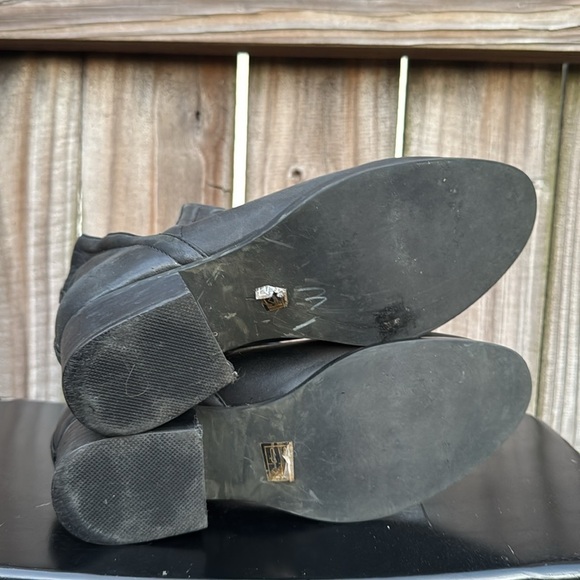 Jeffrey Campbell Booties Oriley Cut Out, size 7 - Picture 9 of 10